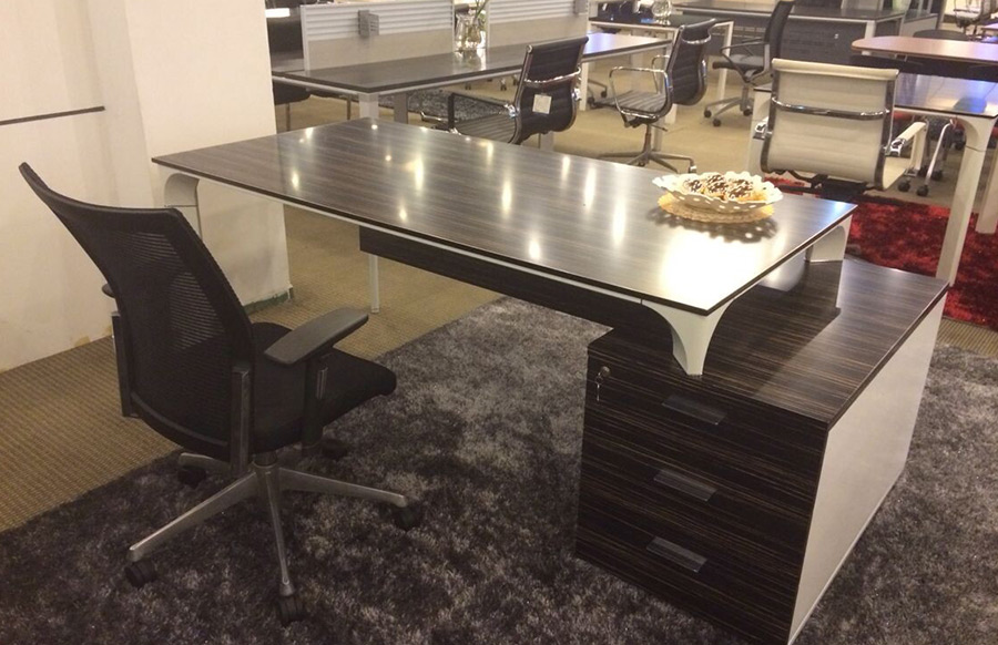 實(shí)木主管桌